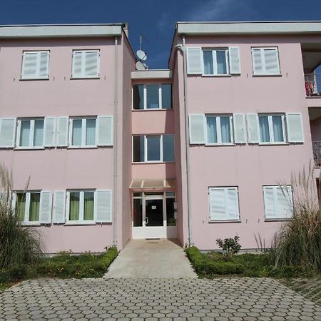 Apartments Lola Rovinj Exterior foto