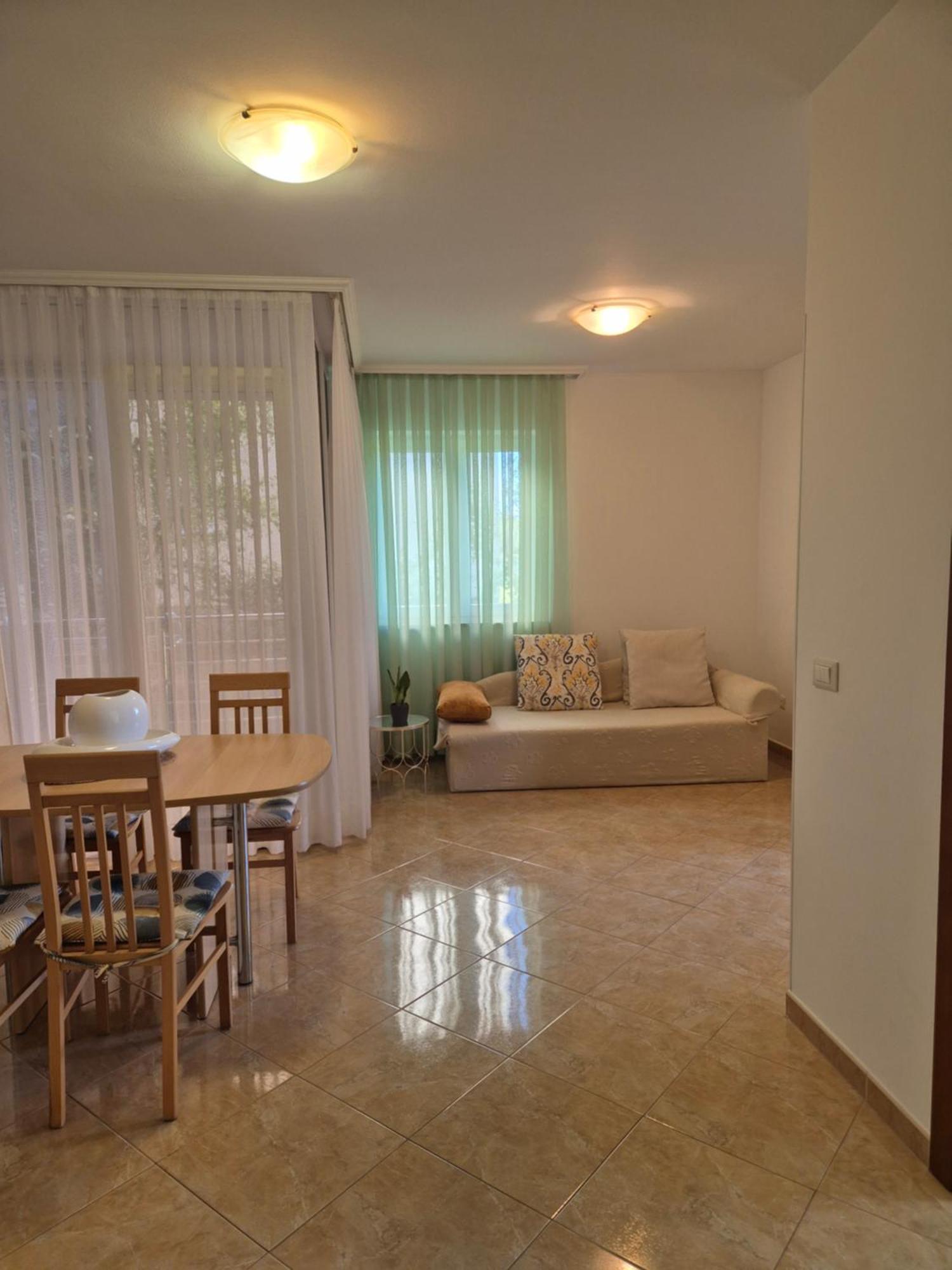 Apartments Lola Rovinj Exterior foto